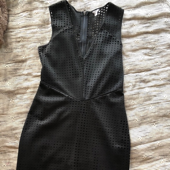 Guess Dresses & Skirts - Guess Size Medium Little Black Dress